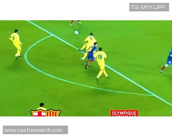 里昂大胜巴萨6-2友谊赛中爆冷瞬间引发全场热议